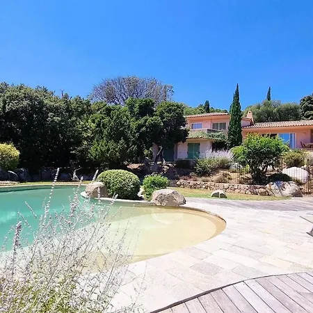 فيلة Capicciola, 8 Pers, Piscine, 30 M *