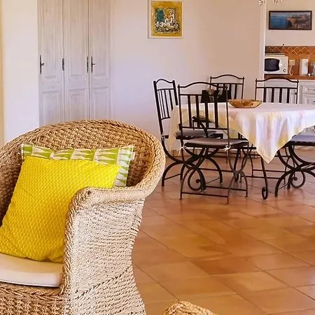 Capicciola, 8 Pers, Piscine, 30 M *