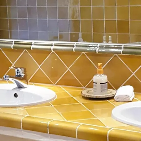 Capicciola, 8 Pers, Piscine, 30 M Villa Cirendinu