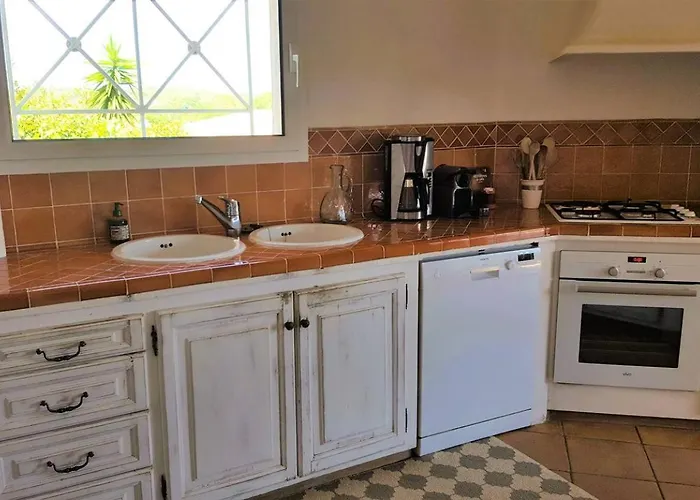 Capicciola, 8 Pers, Piscine, 30 M 别墅 *