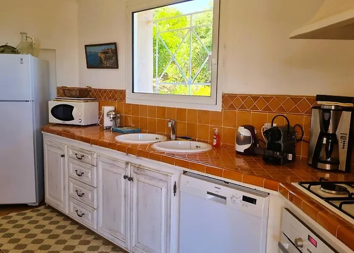 Capicciola, 8 Pers, Piscine, 30 M