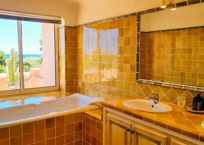 Capicciola, 8 Pers, Piscine, 30 M * Cirendinu